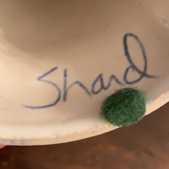 Shard Pottery of Maine Blue and White Figurine EUC - Picture 5 of 7